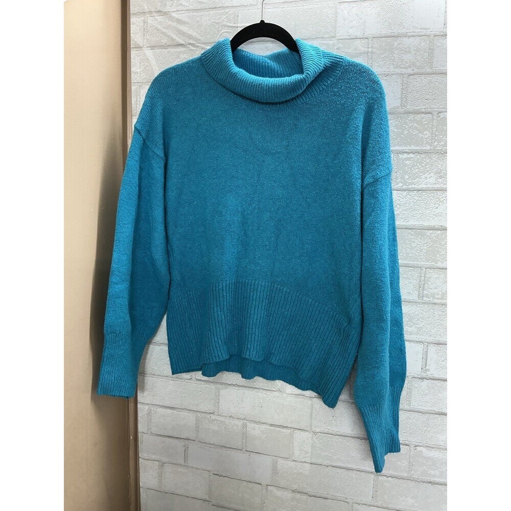 A new day sweater size XS